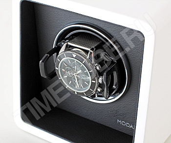 Немецкая шкатулка с подзаводом часов