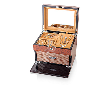 Шкатулка для украшений